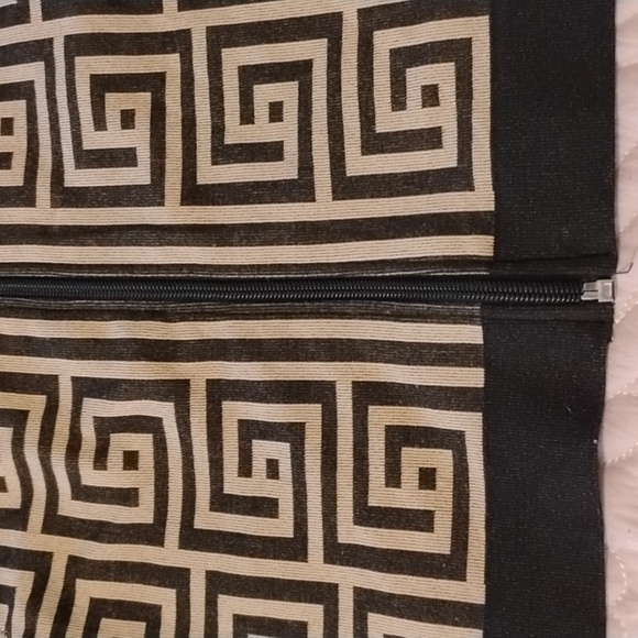 Love J USA Women's Geometric Patterned Two-Piece Set, Size: S/M - Picture 9 of 11